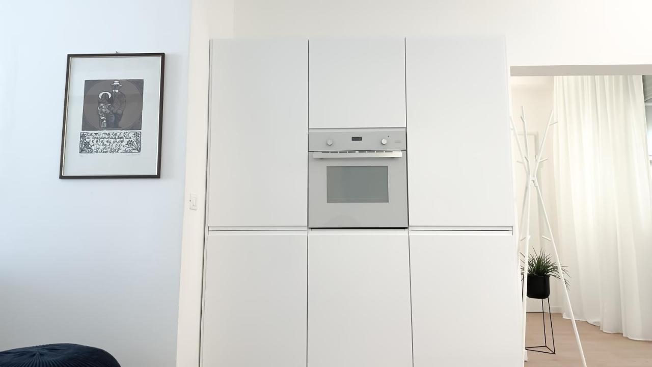 Atelier Rimini - Affitti Brevi Italia Apartment Bagian luar foto